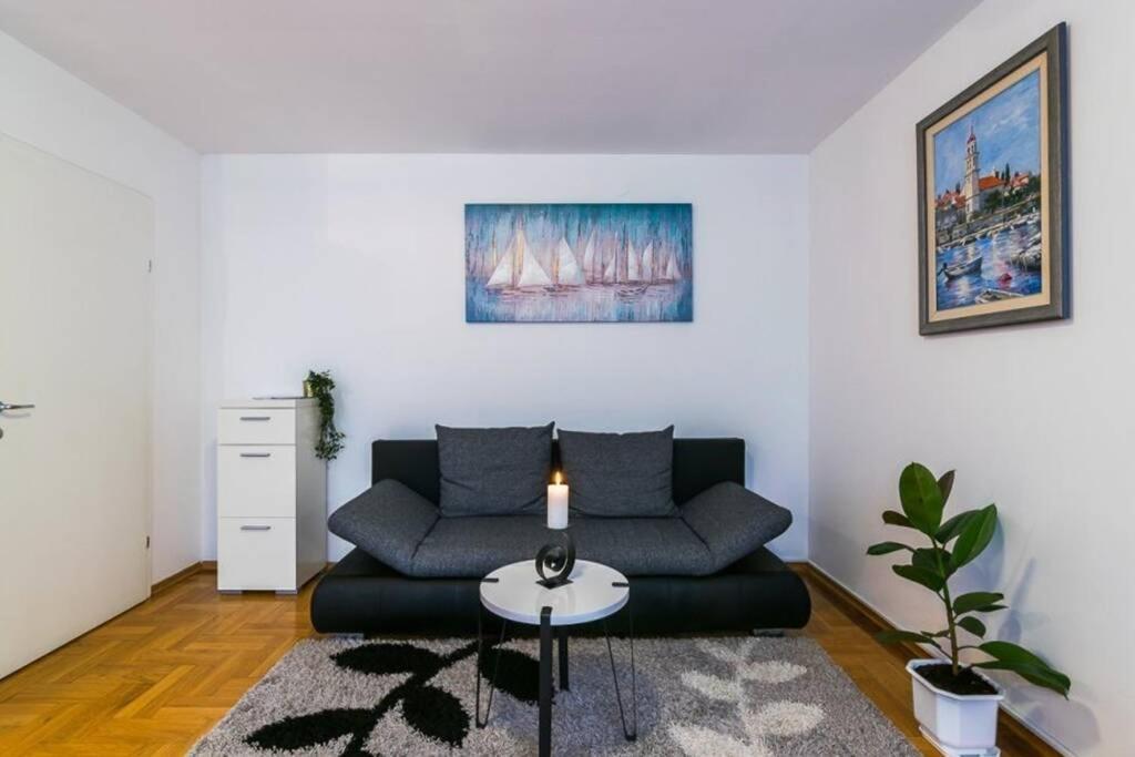 Apartment Jarun Brac ザグレブ エクステリア 写真